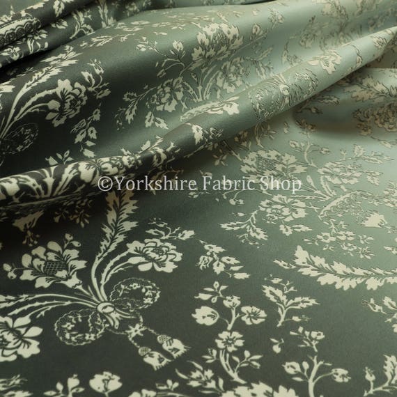 Modern Printed Velvet Grey Geometric Damask Pattern Upholstery Furnishing Fabric