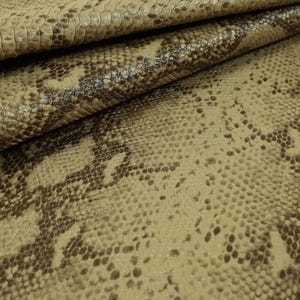 Snakeskin Vinyl Faux Leather Upholstery Fabric For Furniture, Sofas, Vehicle Trimmings & Accessories Hard Wearing Animal Print Vinyl image 10