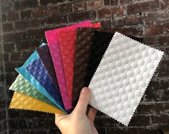 Gewatteerde faux lederen stoffen PVC kwaliteit stoffen voor bekleding, kussens, accessoires & interieur design zachte harde slijtage per meter
