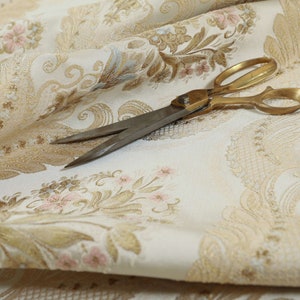 New Traditional Large Damask Pattern Fabric Ivory Upholstery Furniture Fabric - Sold By The 1 Metre Length Fabric