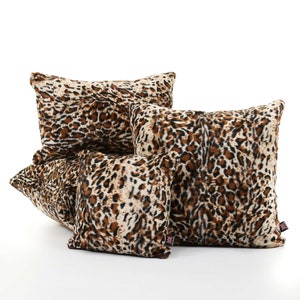 Neues Tier Design Muster Safari Afrika Braun Leopard Weiches Kunstfell Stoff Kissen & Bezug - 4 Größen erhältlich - Nur Kissenbezug