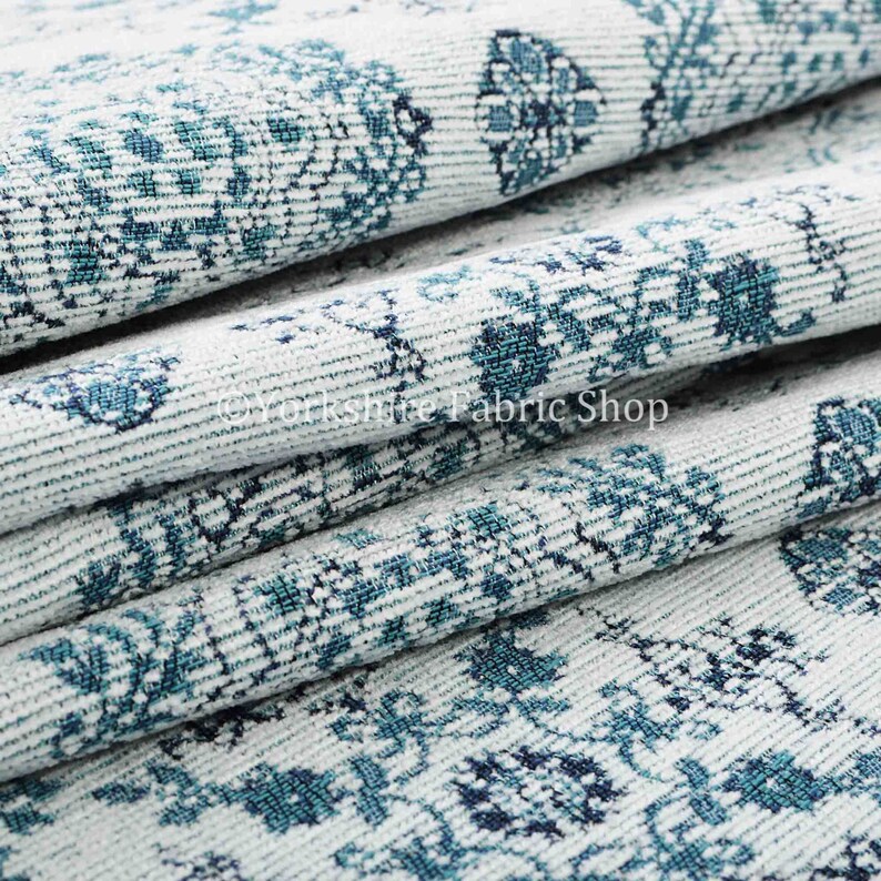 Quality Soft Woven White Blue Colour Medallion Geomteric Pattern Chenille Upholstery Fabric Textiles For Sofa /& Curtains Sold By The Metre
