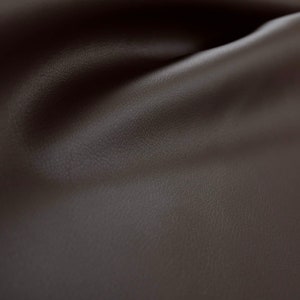 10 Metres Of New Soft Matt Finish Brown Faux Leather Upholstery Fabric Ideal For Sofas Chairs Seating Material & Interior Furnishing