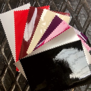 Smooth Gloss Wet Look Faux Leather Vinyl Upholstery Fabric For Vehicle Trimmings & Accessories Soft Hard Wearing Polyester Fabric Per Metre