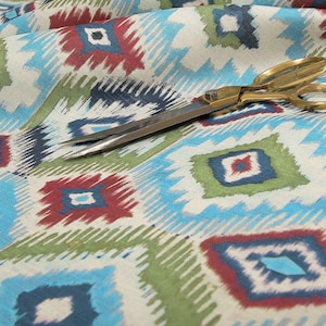 10 Metres Of Kilim Aztec Geometric Printed Pattern Green Blue White Upholstery Fabric For Soft Furnishings Chairs Curtains Sofas Textiles