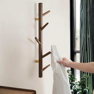 Tree solid wood creative hook, brass and black walnut wall hanging coat rack, coat rack for bags scarves clothes jackets and coats