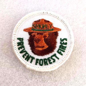 1970s Smokey The Bear Prevent Forest Fires! Round Patch New NOS
