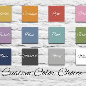 Pode incluir: Uma tabela de 12 amostras de cores com os nomes de cada cor escritos em texto branco. As cores s&atilde;o amarelo, laranja, vermelho, rosa, roxo, azul, azul-turquesa, verde, azul marinho, carv&atilde;o, cinza e branco. O texto na parte inferior da tabela diz "Escolha de cor personalizada".
