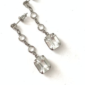 Vintage Dainty Silver Plate Crystal Bezel Emerald Cut Rhinestone Dangle Drop Earrings // Deco Inspired