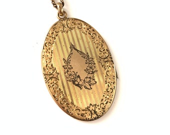 Beautiful Vintage Antique Large Oval Gold Filled Locket With Ornate Engravings