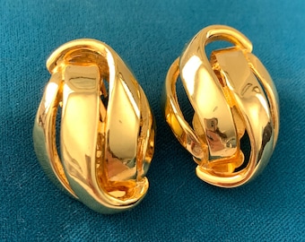 Vintage Clip On Earrings, Vintage Jewelry, Statement Earrings, Gold Plated Earrings, Vintage Accessory, Gold Clip Ons