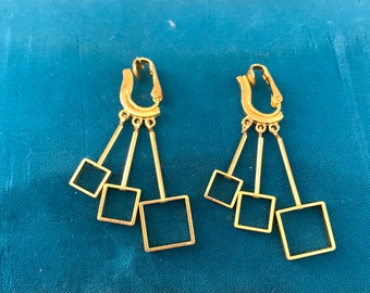 Vintage Gold Tone Geometric Dangle Drop Clip Earrings, Gold Tone Fringe Dangles Clip Earring