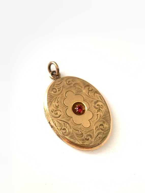 Vintage Gold Filled Oval Etched Locket, Antique D… - image 1