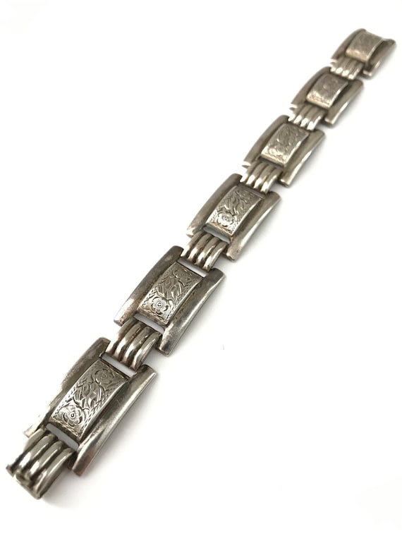 Vintage Antique 900 Silver Bracelet with Etched Fl