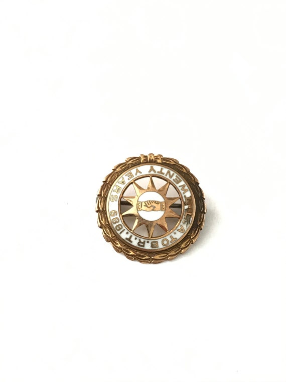 Vintage 14k Gold and Enamel Odd Fellows Pin Brooch - image 3