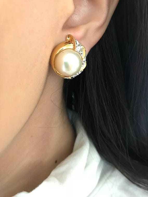 Vintage Modern Style Gold Plated Pearl and Rhines… - image 3