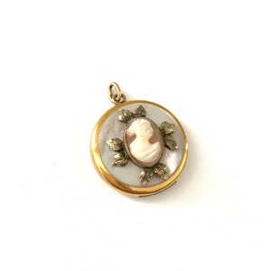 Beautiful Vintage Gold Filled Mother of Pearl Round Cameo Locket image 2
