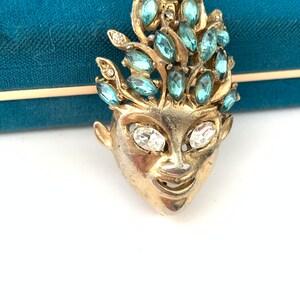 Vintage REJA Gold Plated Aqua Blue Rhinestone Face or mask brooch, Face Figural Brooch, Reja Brooch Pin image 5