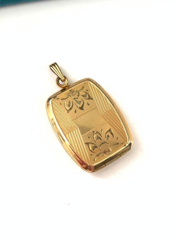 Vintage Beveled Edge Gold Filled Rectangle Locket,