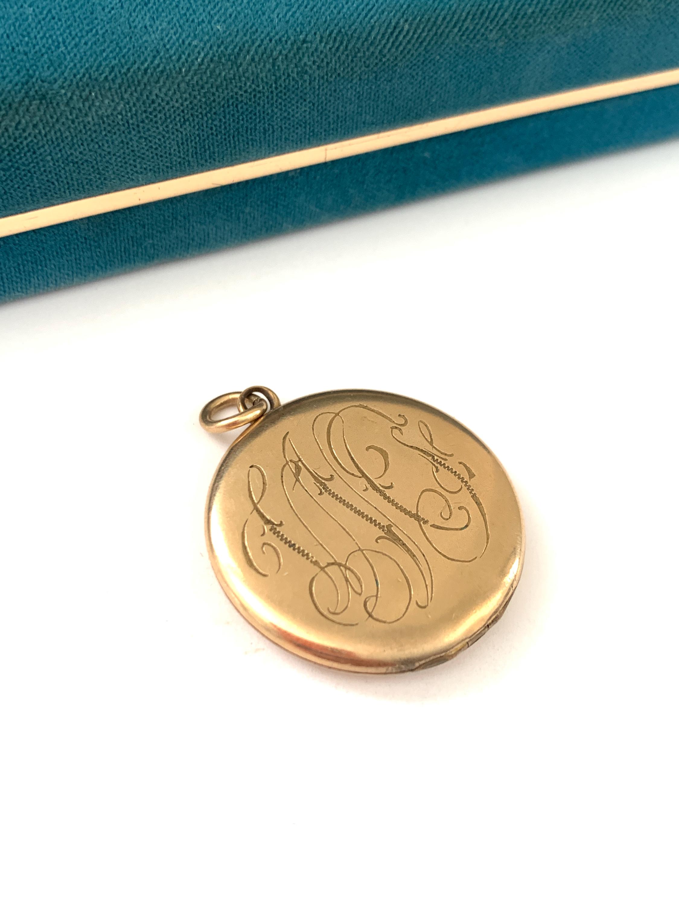 Locket Motion Vintage Blank Slate Waves Medallion Locket, Vintage Gold Filled Etched ...