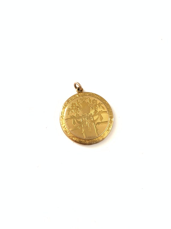 Gorgeous Antique Art Nouveau Gold Filled Locket Pe