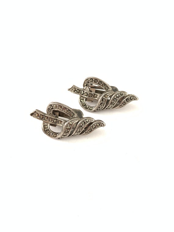 Vintage Silver Tone Marcasite Leaf Clip Earrings - Etsy display picture 1