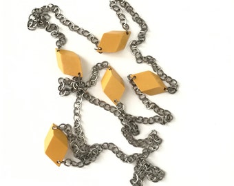 Vintage Long Bakelite Yellow Carved Diamond Geometric Necklace