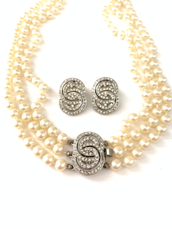 Vintage Deco Multi Strand Glass Pearl Necklace //… - image 5