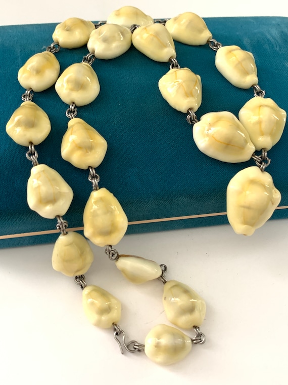 Vintage Cowrie Shell Necklace Summer Beach Neckla… - image 2