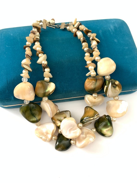 Vintage Mother of Pearl Bib Necklace, Chunky Moth… - image 4