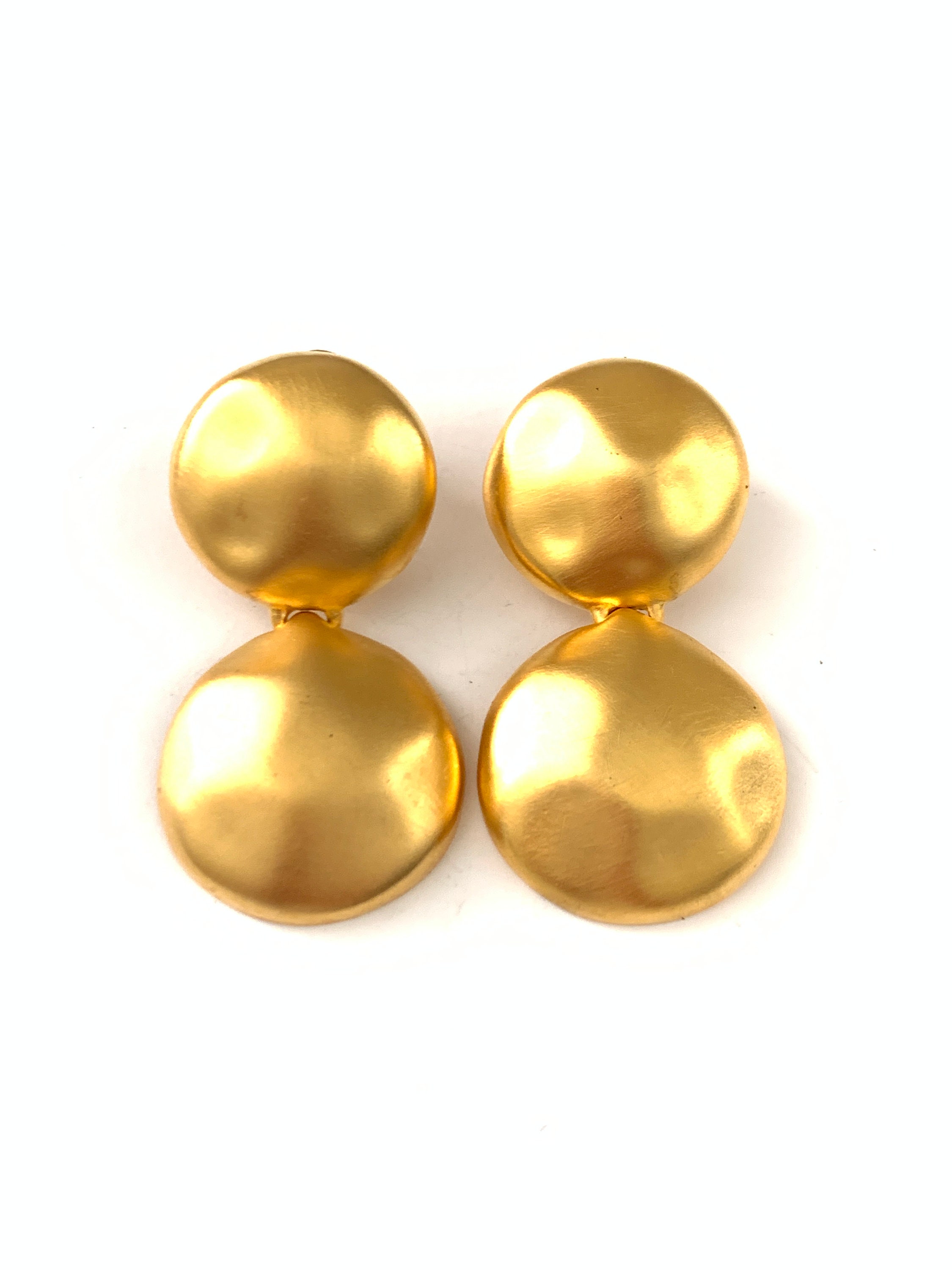 【送料&関税込】ChloAC Gold Tone Brass Earrings CHLOÉ Gold-tone earrings | NET-A-PORTER