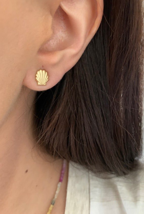 Solid Gold Seashell Stud Earrings - Aurelius Jewelry