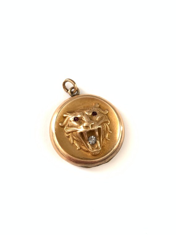 Awesome Vintage Antique Victorian Lion Locket, Gol