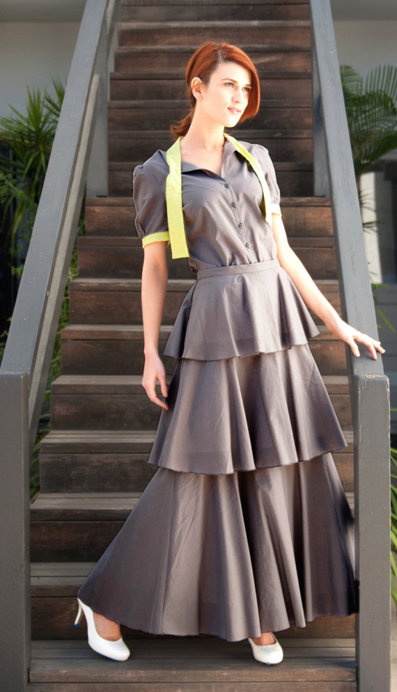 gray maxi skirt outfit