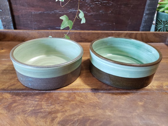 Set of 2 Small Pet bowls, Ceramic Handmade Rustic and Glassy Dog Bowls, Cat bowls, Food and Water Bowls, Small Size Pet bowls. Made to order