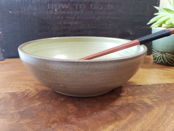 Rustic and Earthy Olive Green Wheel Thrown Ceramic Bowl, Large Bowl (36 FL Oz.) for Ramen, Oriental Soup, Salad, Udon, Noodle, Poke Bowl.