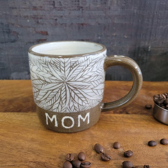 Botanical MOM Mug – Handmade Ceramic Coffee Cup | Rustic Leaf Design | Sanggam/Sgraffito Pottery Gift for Mom | Mother’s Day Mug