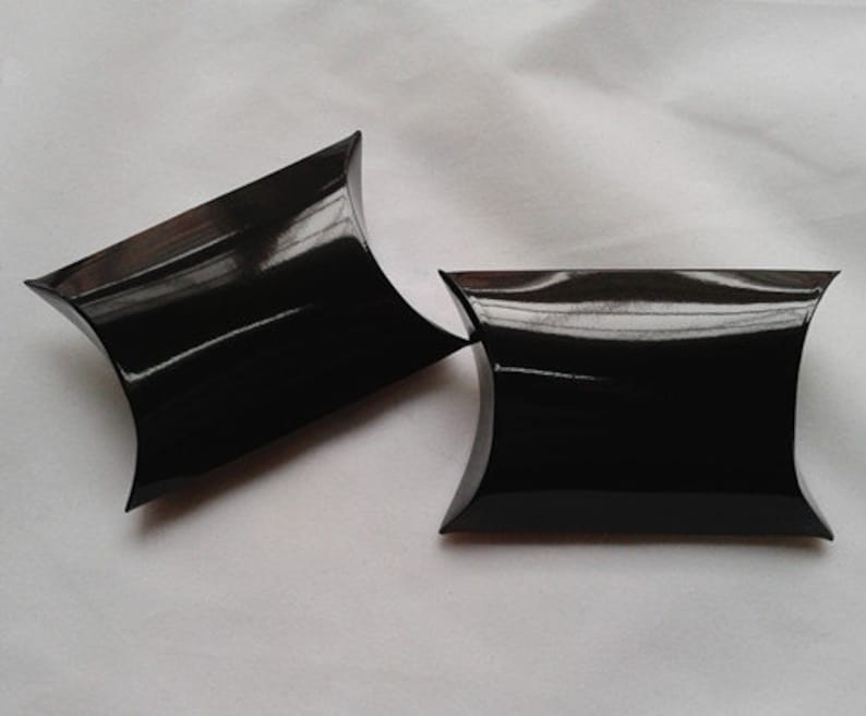 Glossy Lamination 100pcs Small Black Shinny Jewellery Gift Pillow Box Favor Boxes 8.5x6.5cm 3.3x2.6