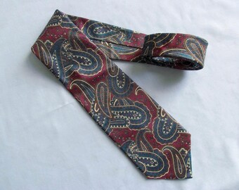 Vintage Silk Necktie, Lord and Taylor Kensington Collection, Classic Blue and Burgundy Paisley Design