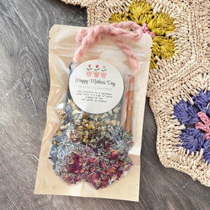 Mother’s Day Simmer Pot Kit  Stove Top Potpourri  Dried Flowers & Herbs  Gift for Mom  Natural Home Fragrance Gift for Mom Natural
