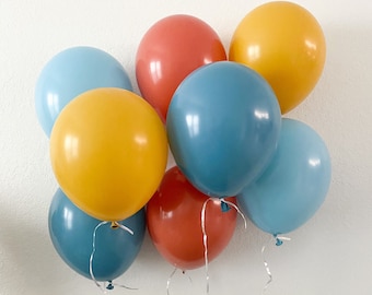 Burnt Orange & Sea Glass Balloons: Retro Boho Party Decor