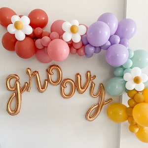 Groovy Balloon Garland Kit Daisy Balloon Garland Groovy One Two Groovy Party Retro Party Boho Daisy Party 60s Party Daisy Balloons Groovy