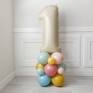 Boho Balloon Tower Groovy Party Retro Party Boho Daisy Party Wildflower Girl Party Balloons Pink Mustard Mint Blue Balloons Modern Colorful