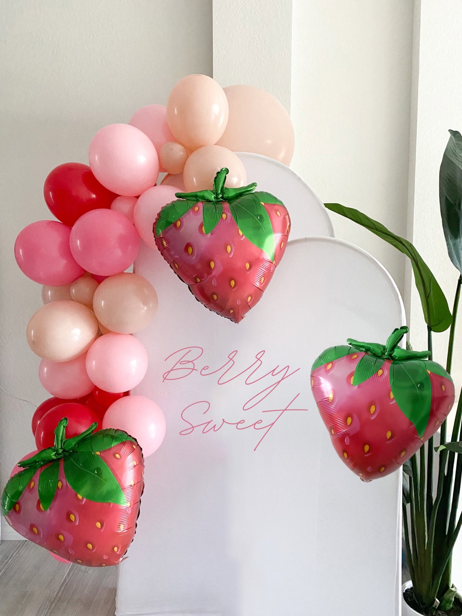 Strawberry 1st Birthday Decorations - Berry First Birthday Banner,  Strawberry Balloon Garland Kit, Foil Balloons, Summer Fruit Strawberry  Sweet One