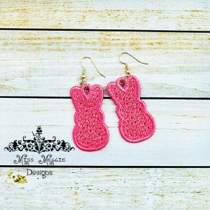 FSL free standing lace Peeky Bunny charm ITH Embroidery design