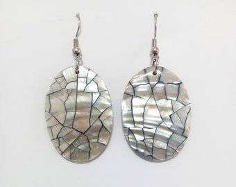 Modern Drop Earrings, Modern Dangle Earrings in an Oval Shape Disc, Mother of Pearl in a Mosaic Pattern, Dangle Earrings Silver Earrings 521