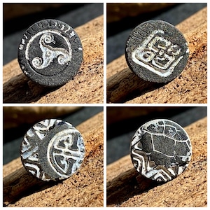 Viking black and white shield one earring for male Men mono earring for single piercing Celtic jewelry guy Norse earring Ethnic style stud