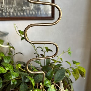 Iron Trellis Small - 10-14&quot; tall