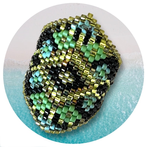 DIY KERRY Peyote or brick stitch ring Pattern.