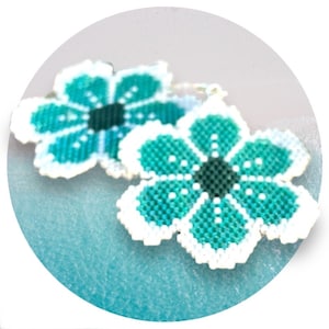 ネックレス、ブローチ、イヤリングを作るためのミユキペンダント用DIYレンガステッチ編み図: CARLA